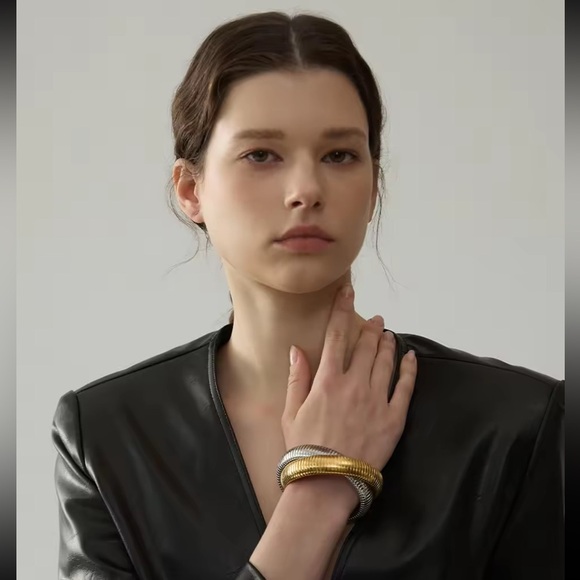 Anthropologie Jewelry - Gold & Silver Spiral Crossover Bracelet | PVD Real Gold Plated Stainless Steel